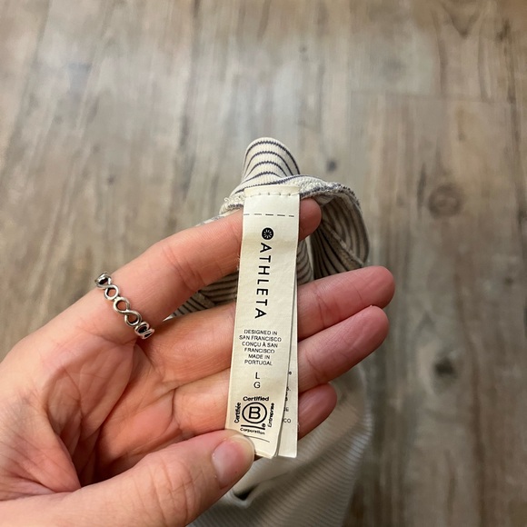 Athleta Stripe Momentum Seamless Tank, size L, like new! - Picture 5 of 7